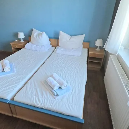 Apartmán Kuhnle-tours Ferienwohnung