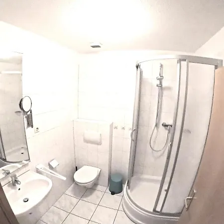 Kuhnle-tours Ferienwohnung *