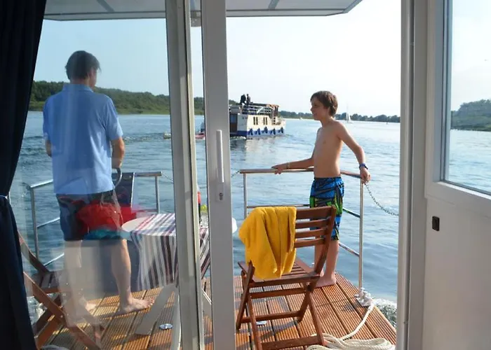 شقة Kuhnle-tours Ferienwohnung *