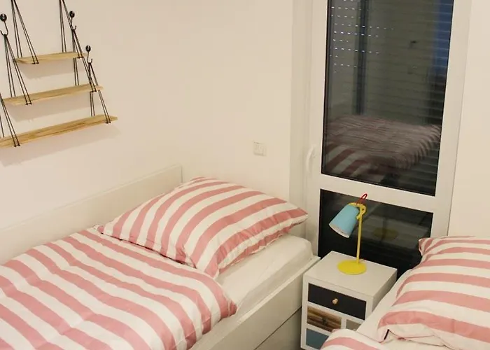 شقة Kuhnle-tours Ferienwohnung ريكلين